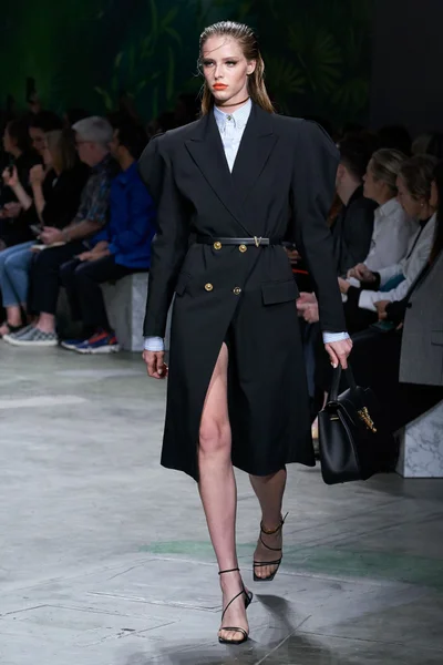 Look 4